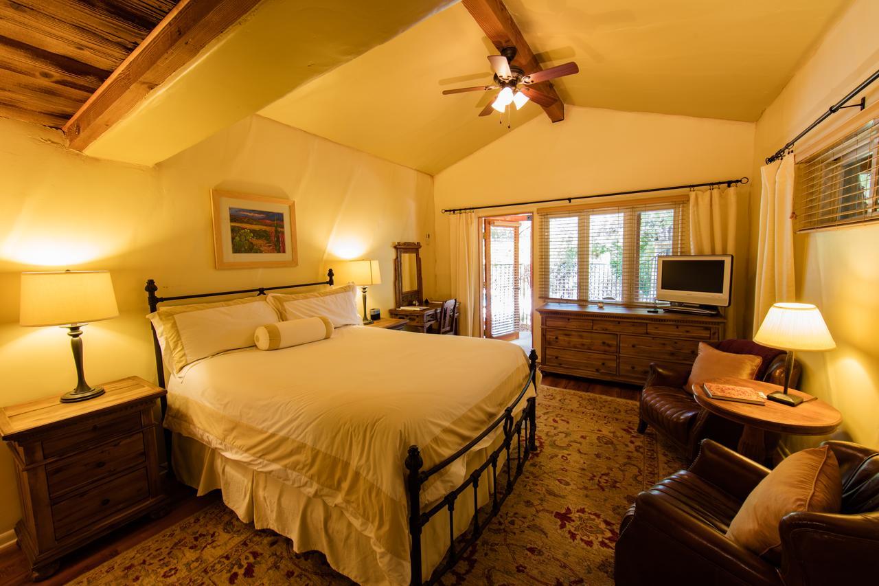 The Emerald Iguana Inn Ojai Exterior photo